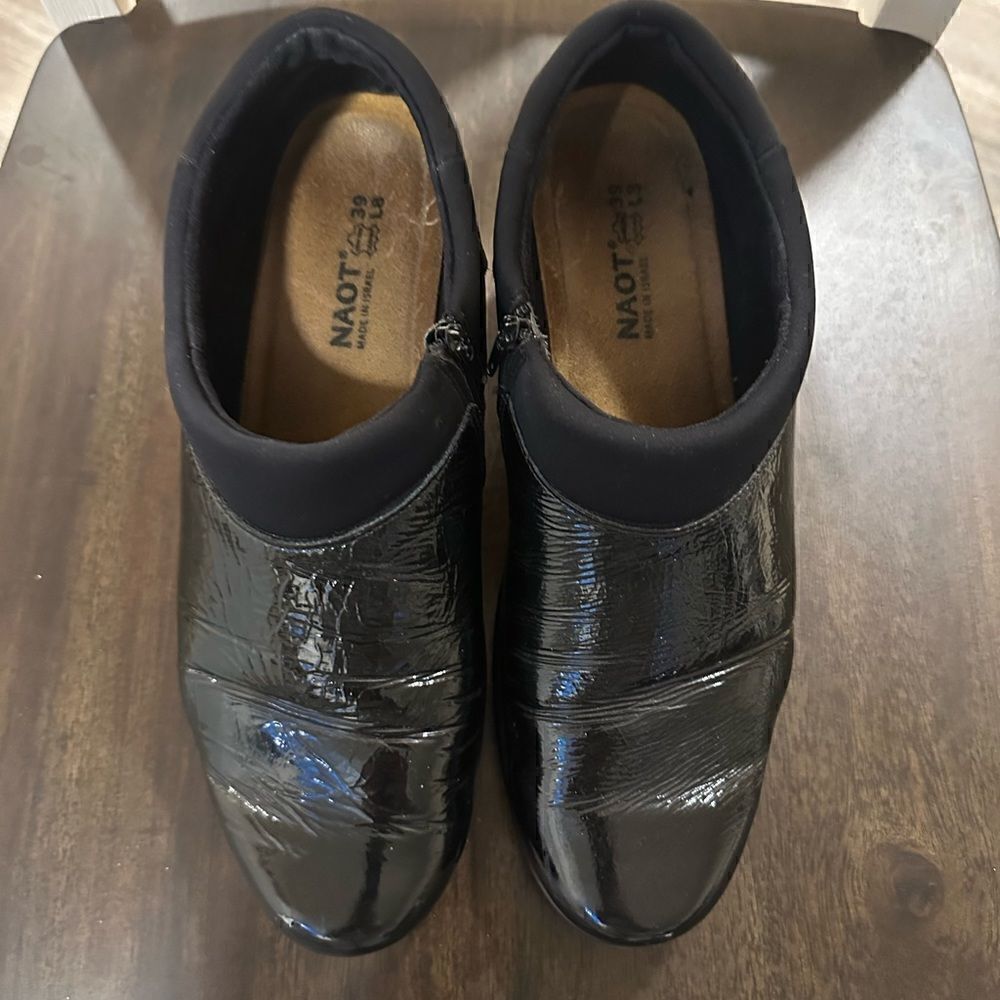 Naot Women Shoe Gleam Black Bootie Heel Pump size 39 / 8